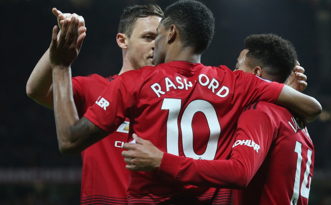 她完成了自 她完成了自